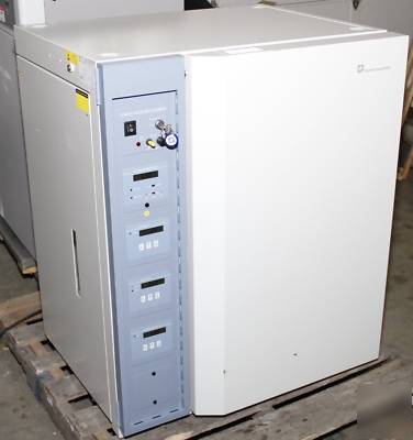 Thermo forma 3860 CO2 ir incubator infrared steri cult 