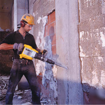 Dewalt D25900K heavy duty sds max demolition hammer