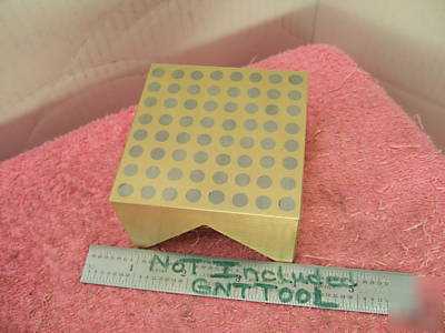 Magnetic v-block brass with steel pins absolutely mint