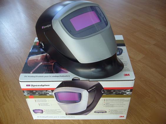 Speedglas 9002V auto darkening helmet, used. hornell 