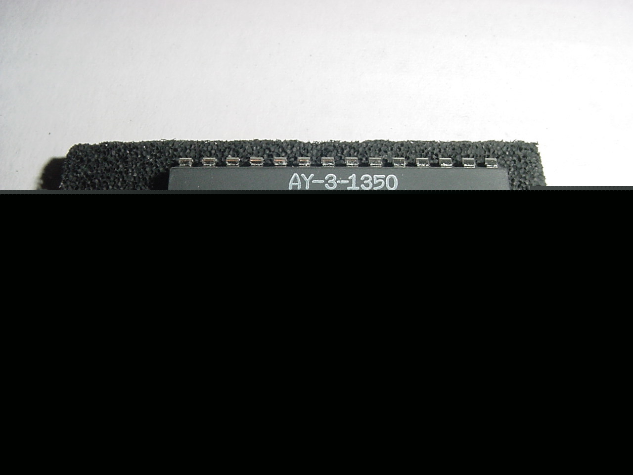 Ay-3-1350 tunes synthesizer by general instrument 1982