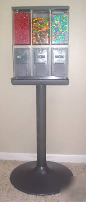 Vendstar 3000 bulk candy vending machine - with extras