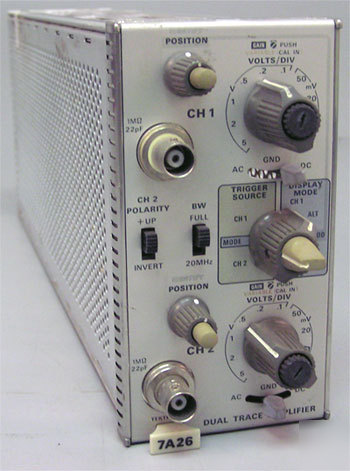 Tek tektronix 2 ch 7A26 dual trace amp 200MHZ variable