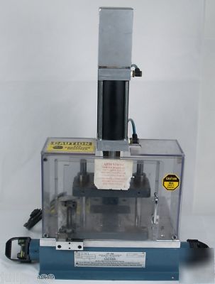Janesville pneumatic assembly press a-3066-a 528LBS.