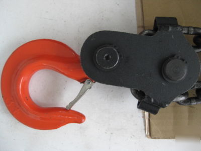 Cm hoist series 622 - 207 hand hoist 3 ton 8' lift (F3)