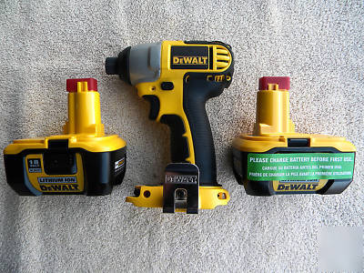 Dewalt DC827 18 volt impact, 2 DC9180 lit-ion batteries