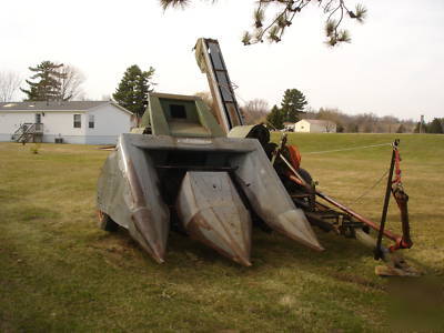 New idea 327 two row corn picker