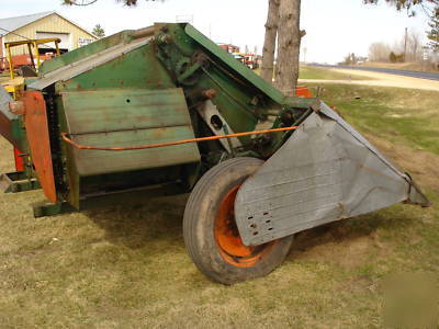 New idea 327 two row corn picker