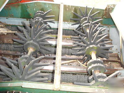 New idea 327 two row corn picker