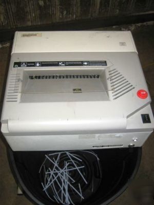 Oztec 1050 paper shredder speed shedder 33 sheets 