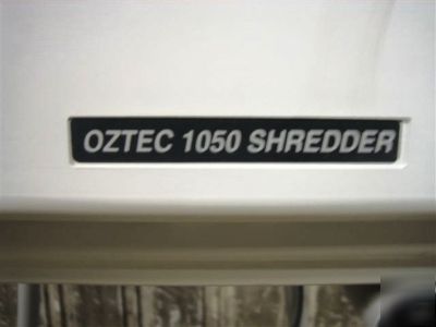 Oztec 1050 paper shredder speed shedder 33 sheets 