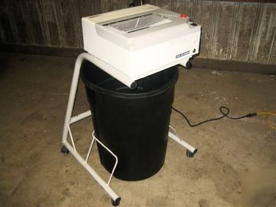 Oztec 1050 paper shredder speed shedder 33 sheets 