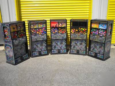 Five(5) vending machines bouncing balls toy 2