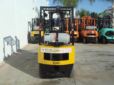 2003 yale GLP030 forklift 3000LB pneumatic tire propane