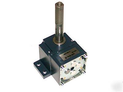 New 2 brand oriental motors linear gear heads #4LF10-1