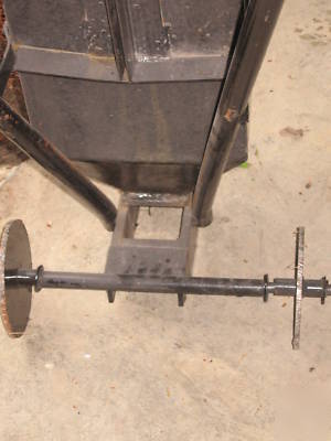 Asphalt sealcoating crack sealing pour pot paving nice 