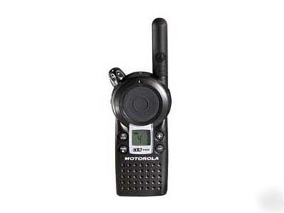 Motorola cls 1410 two way radio w/ charger CLS1410 