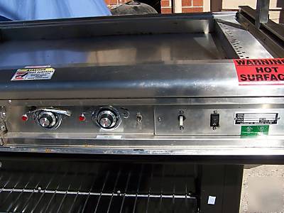 Alto shaam hot food island warmer display merchandiser