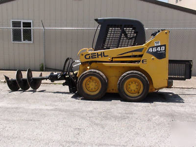  4640 turbo gehl skid steer with skid steer mount