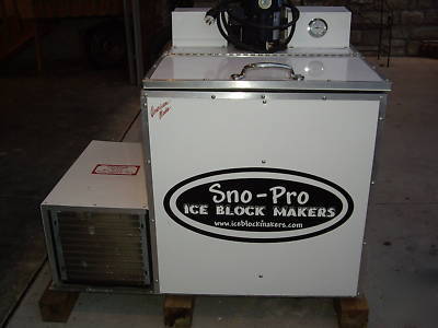 Sno pro ice block maker for block shavers