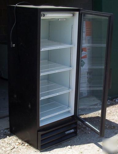 New beverage air cooler floor one door upright 