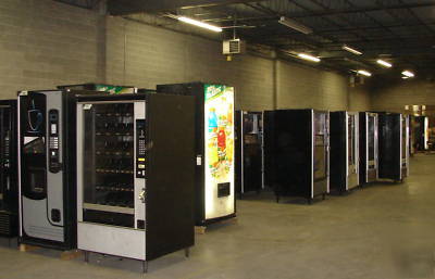 Rowe 5900 jr snack machine working 32 select 30-day w.