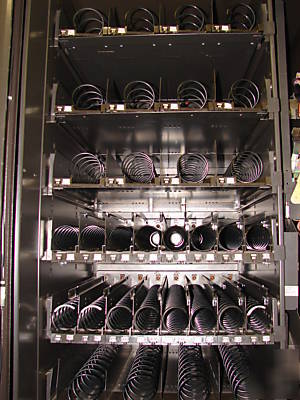 Rowe 5900 jr snack machine working 32 select 30-day w.