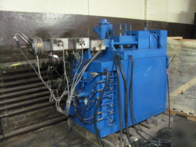 Twin screw C0-rotating plastic extruder 30MM by w&p