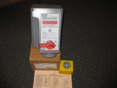 Hubbell HBL430MI7W circuit lock pin&sleeve interlock