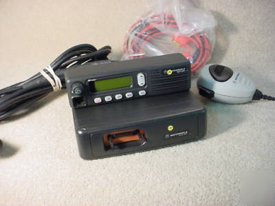Motorola 800 mhz trunk mt MCS2000 mobile radio model i