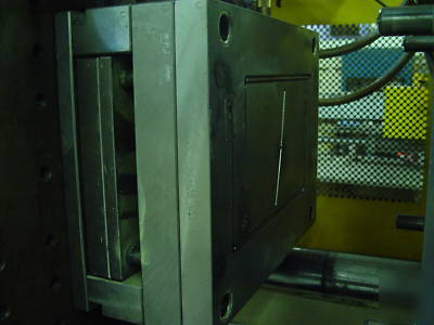 Grocery basket mold for sale for plastic injection 
