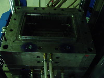 Grocery basket mold for sale for plastic injection 
