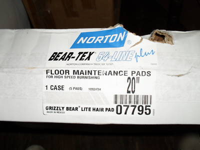 2 cases norton floor maintenance pads 20