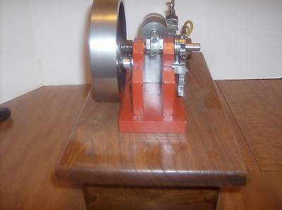 Maverick - hit & miss model engine designed by duclos 