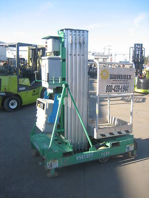 2001 genie IWP25 man lift 25' deck hgt 31' work hgt 12V