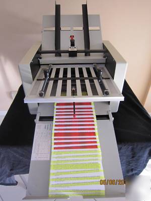 Martin yale 959 folding machine in excellent condition