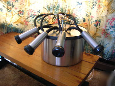 Cow,goat, and sheep milker 