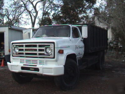 1982 gmc C30 dump truck