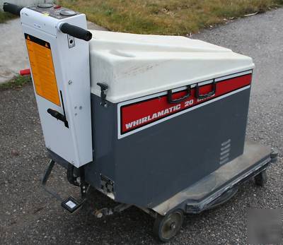 Whirlamatic advance floor baffing machine