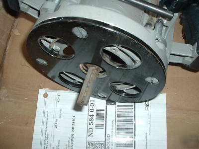 Porter-cable 7539 ,3-1/4 hp 5-speedmatic plunge router 