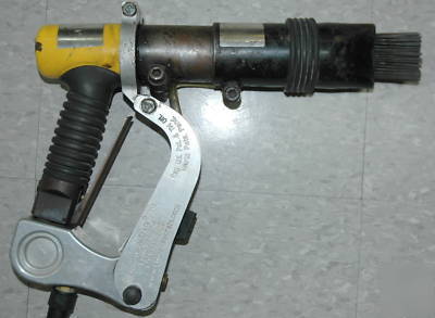 The engrave-a-crete shark 116319