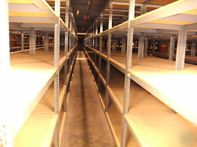 Rivet shelving record archive storage with one catwalk 