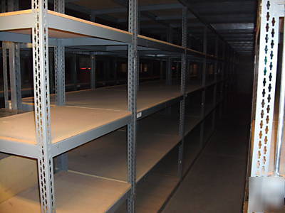 Rivet shelving record archive storage with one catwalk 