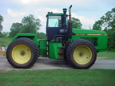 John deere 8760 tractor and ashland scraper