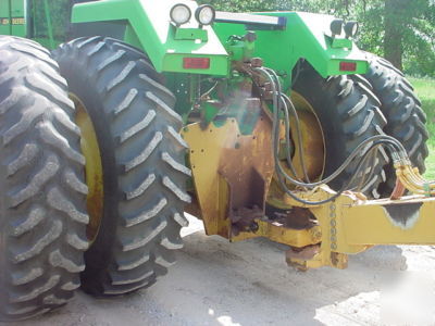 John deere 8760 tractor and ashland scraper