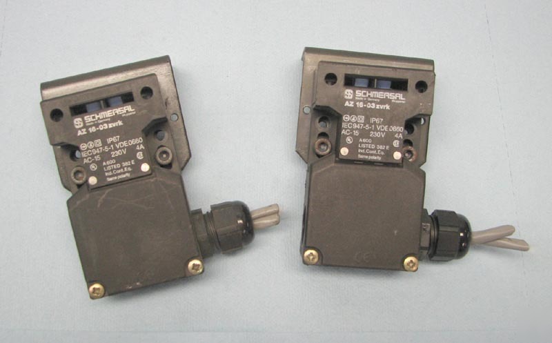 2 schmersal guard safety interlock switch AZ16-03ZVRK