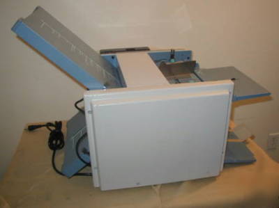 Duplo df-520N automatic paper folder folding machine