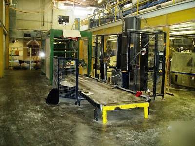 Used autpmatic lantech stretch wrapper machine with con