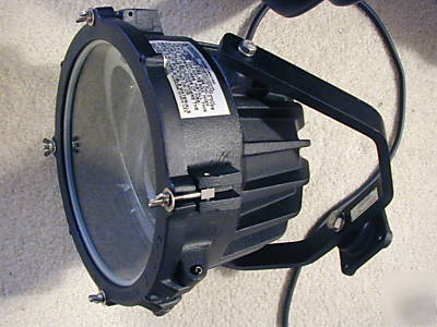 Flood light used on aircraft carrier,ship, bridge, pier