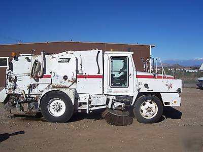 Athey mobil sweeper M8 2TE4 **refurbished**